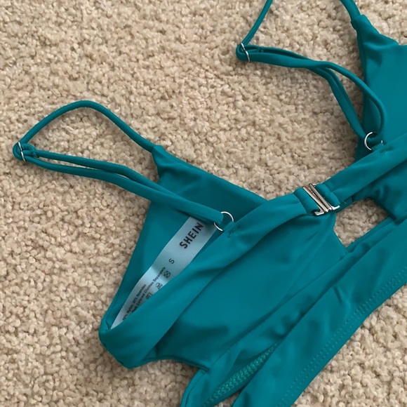 NWT Shein Bikini Top - Picture 3 of 4